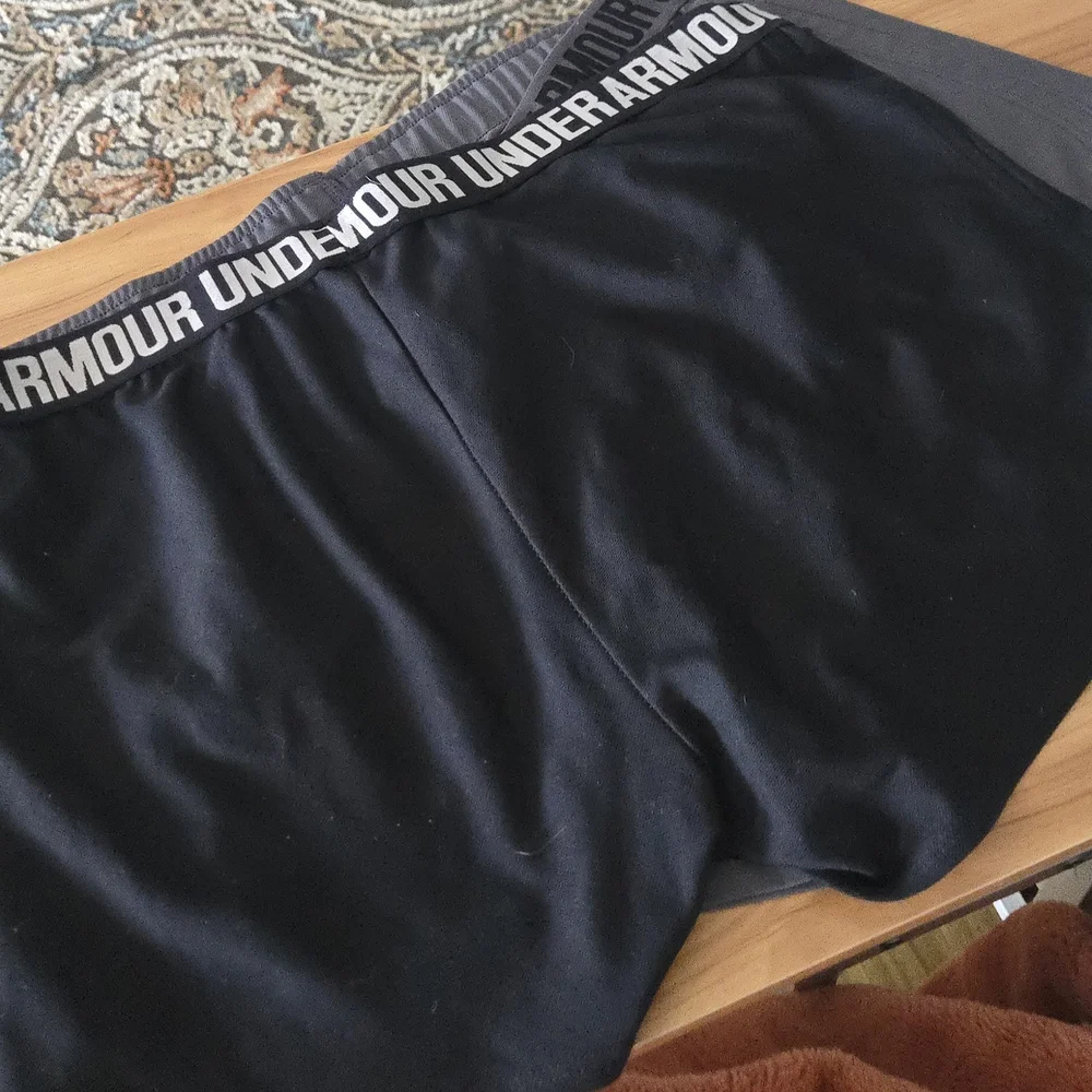 Under Armour Womens 2 Bundle Pack Large Grey And Black(With Pockets) - Picture 3 of 6